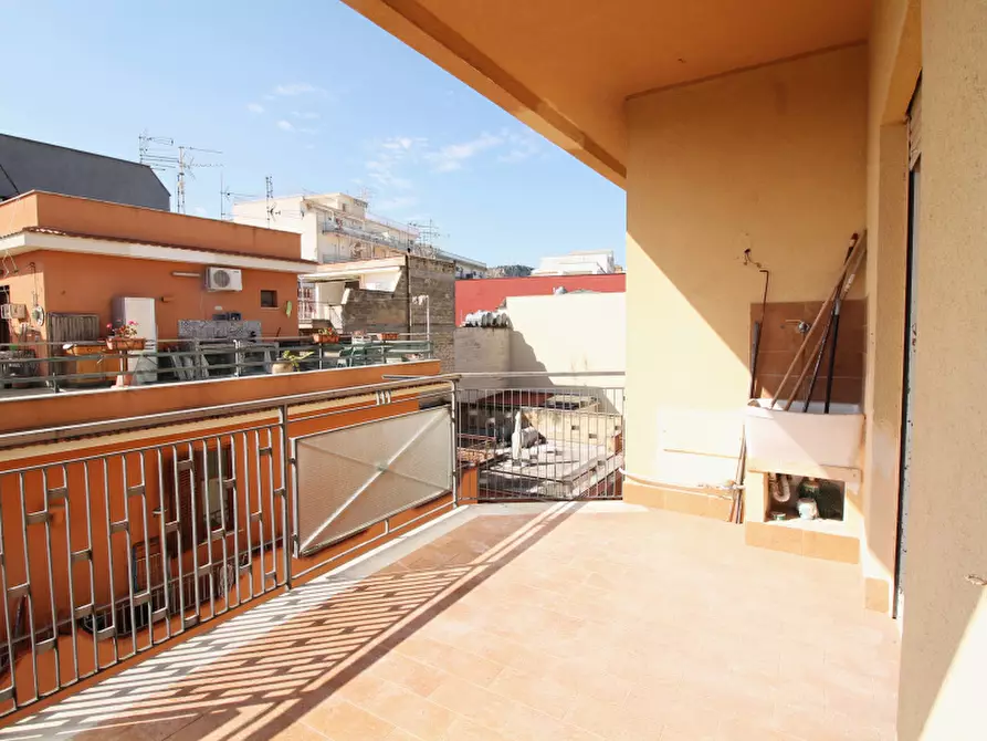 Immagine 16 di Appartamento in vendita  in Via Giacomo Restivo a Bagheria