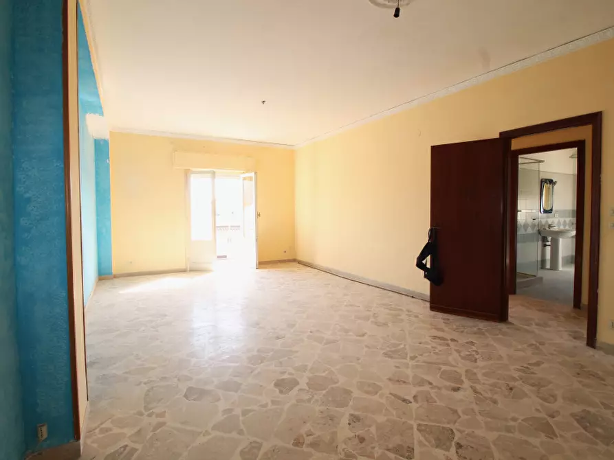 Immagine 17 di Appartamento in vendita  in Via Giacomo Restivo a Bagheria