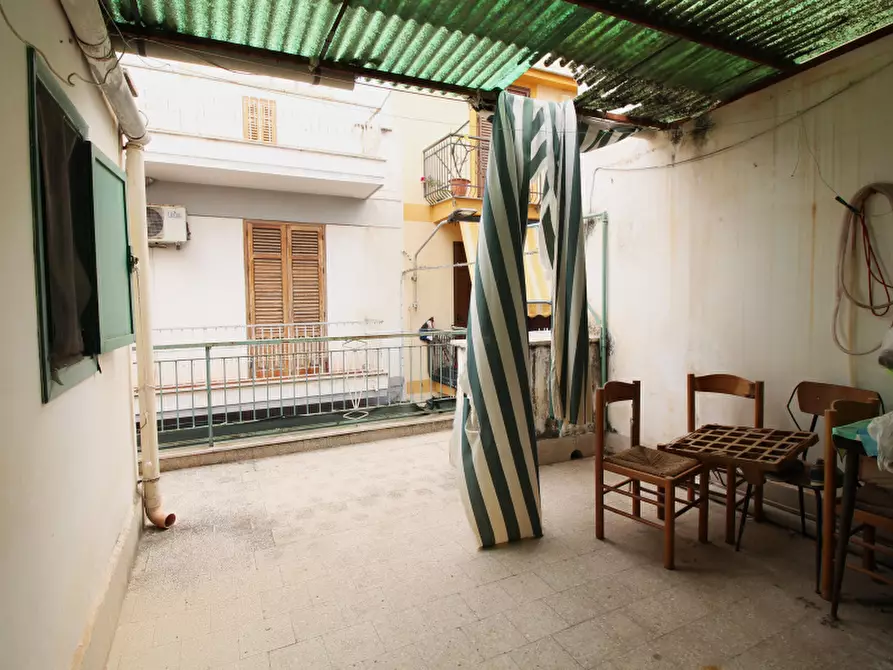 Immagine 11 di Villa in vendita  in Via Aragona a Bagheria