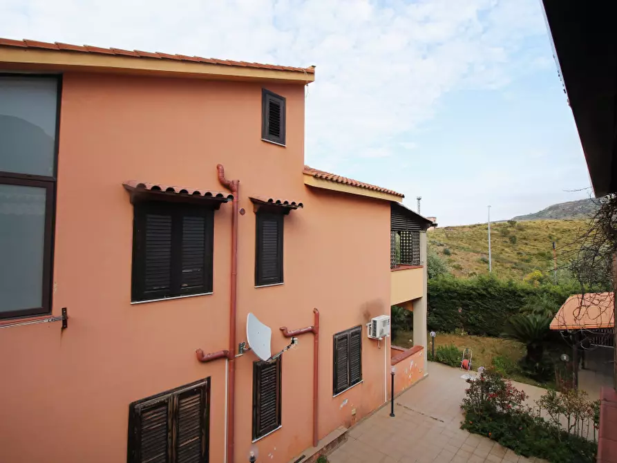 Immagine 3 di Villa in vendita  a Trabia