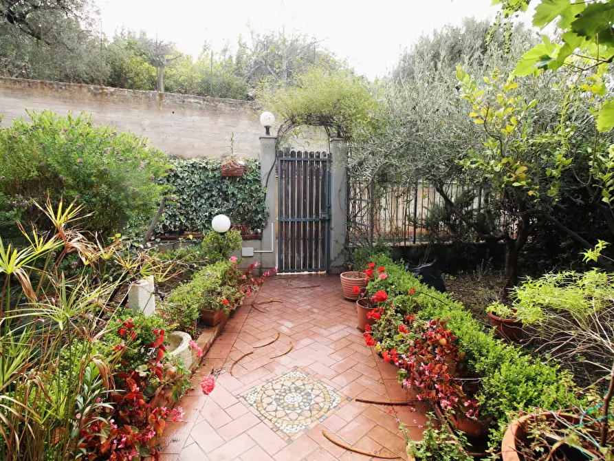 Immagine 6 di Villa in vendita  a Trabia