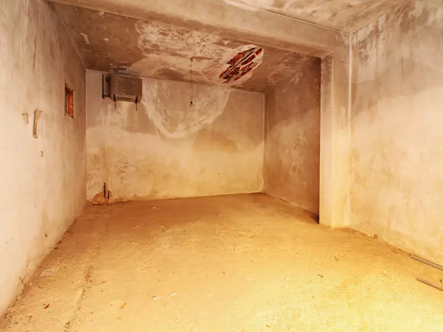 Immagine 21 di Villa in vendita  in Via Gumina a Bagheria