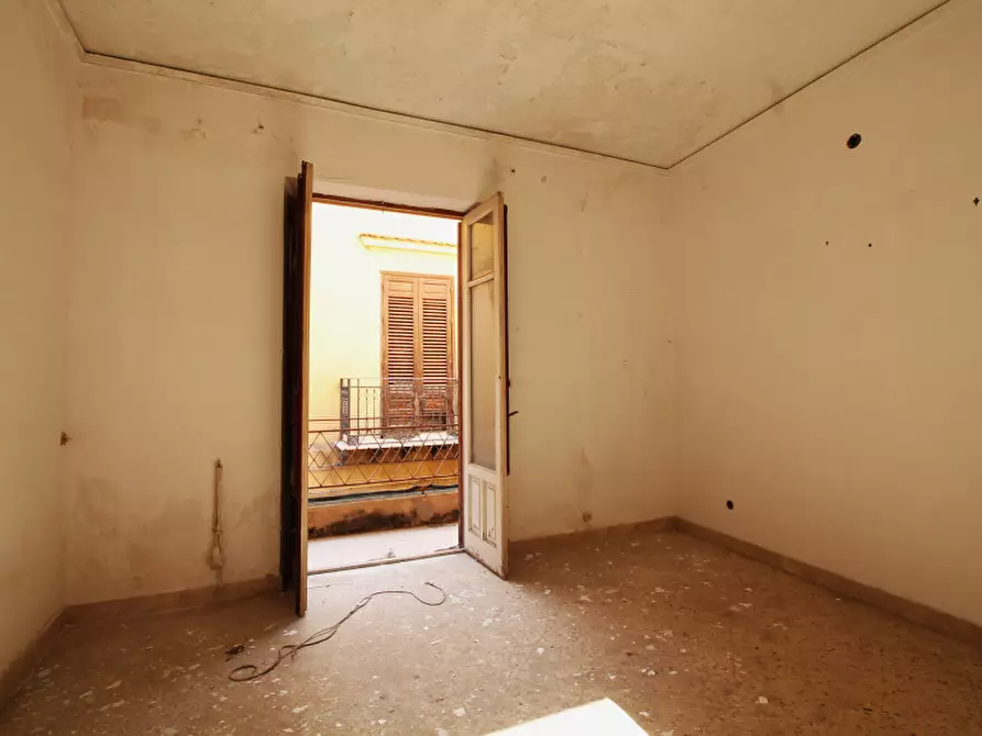 Immagine 3 di Villa in vendita  in Via Gumina a Bagheria