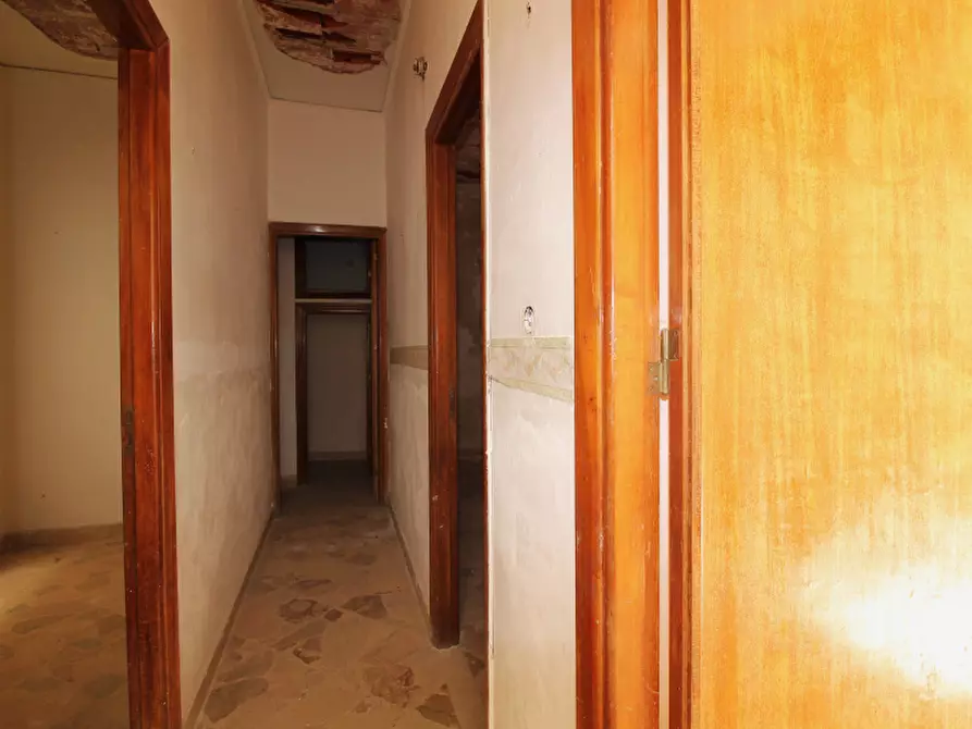 Immagine 11 di Villa in vendita  in Via Gumina a Bagheria