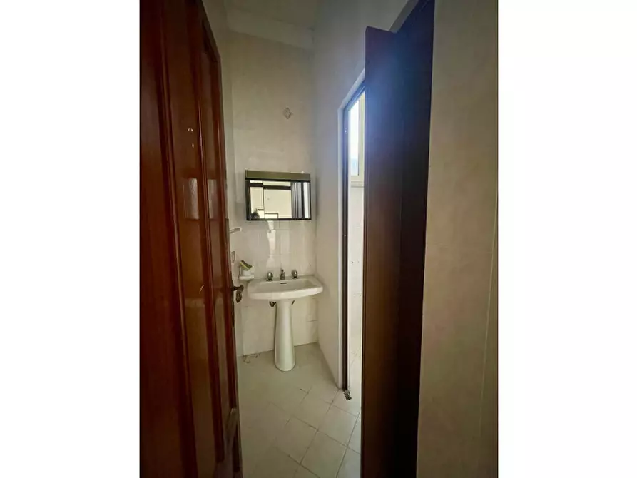 Immagine 7 di Negozio in affitto  in Corso Vittorio Emanuele a Villabate