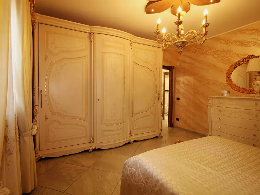 Immagine 28 di Villa in vendita  in Via Calabrese a Ficarazzi