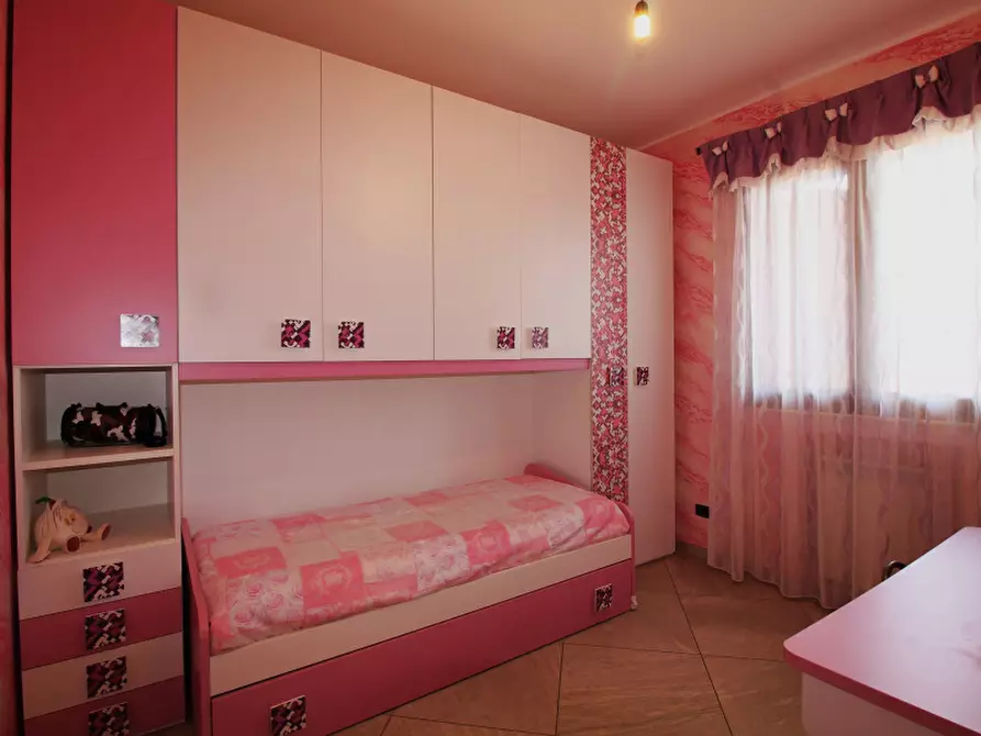 Immagine 30 di Villa in vendita  in Via Calabrese a Ficarazzi