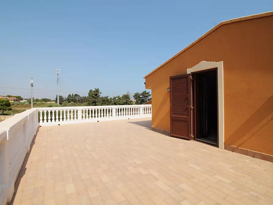 Immagine 36 di Villa in vendita  in Via Calabrese a Ficarazzi