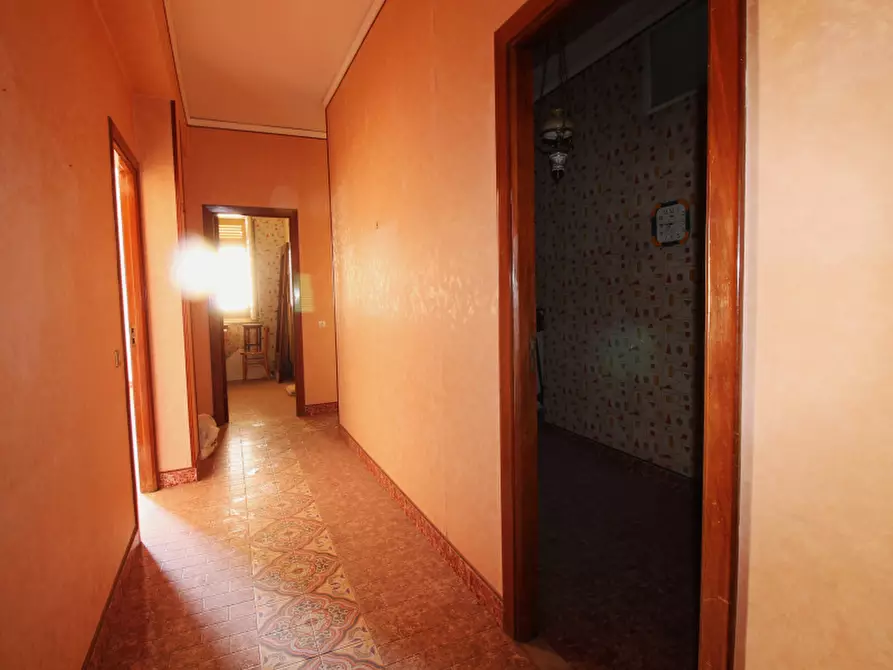 Immagine 3 di Appartamento in vendita  in Via Salvatore Rosa a Bagheria