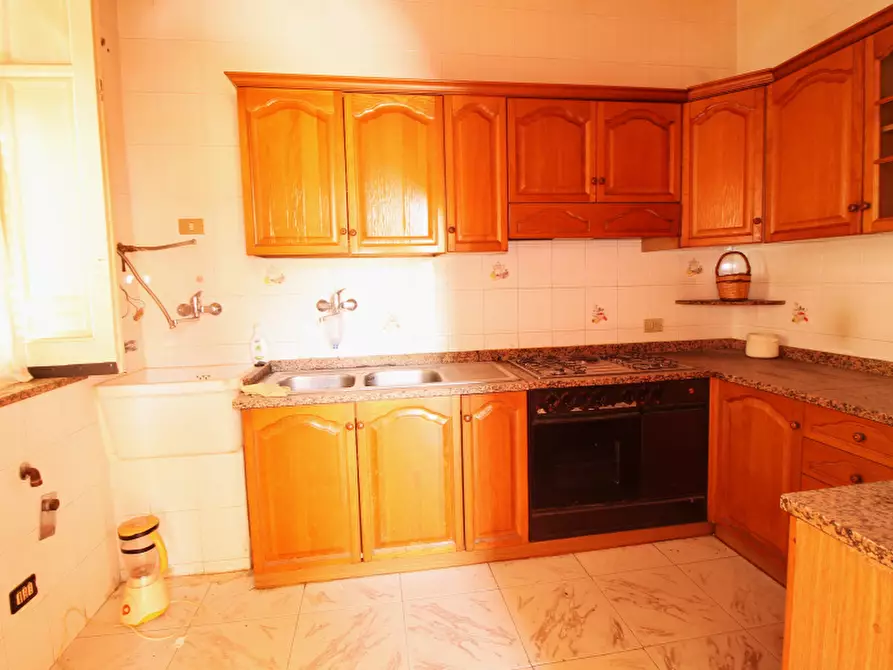 Immagine 9 di Appartamento in vendita  in Via Salvatore Rosa a Bagheria