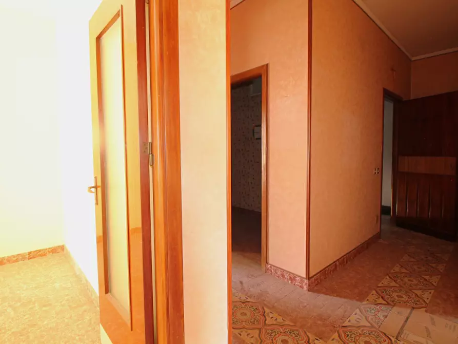 Immagine 10 di Appartamento in vendita  in Via Salvatore Rosa a Bagheria