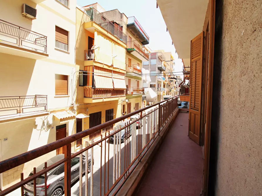 Immagine 20 di Appartamento in vendita  in Via Salvatore Rosa a Bagheria