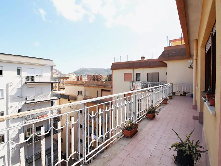 Immagine 8 di Appartamento in vendita  in Via Dante Alighieri a Bagheria