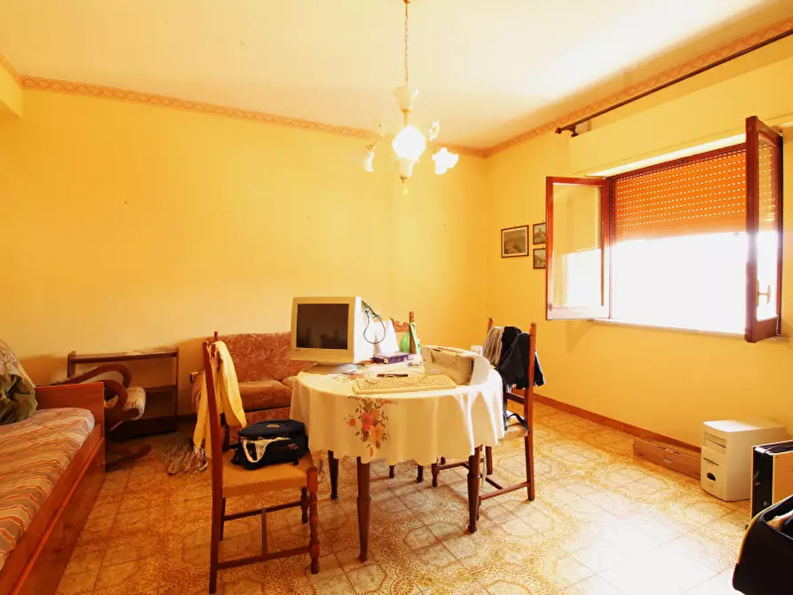 Immagine 15 di Appartamento in vendita  in Via Dante Alighieri a Bagheria