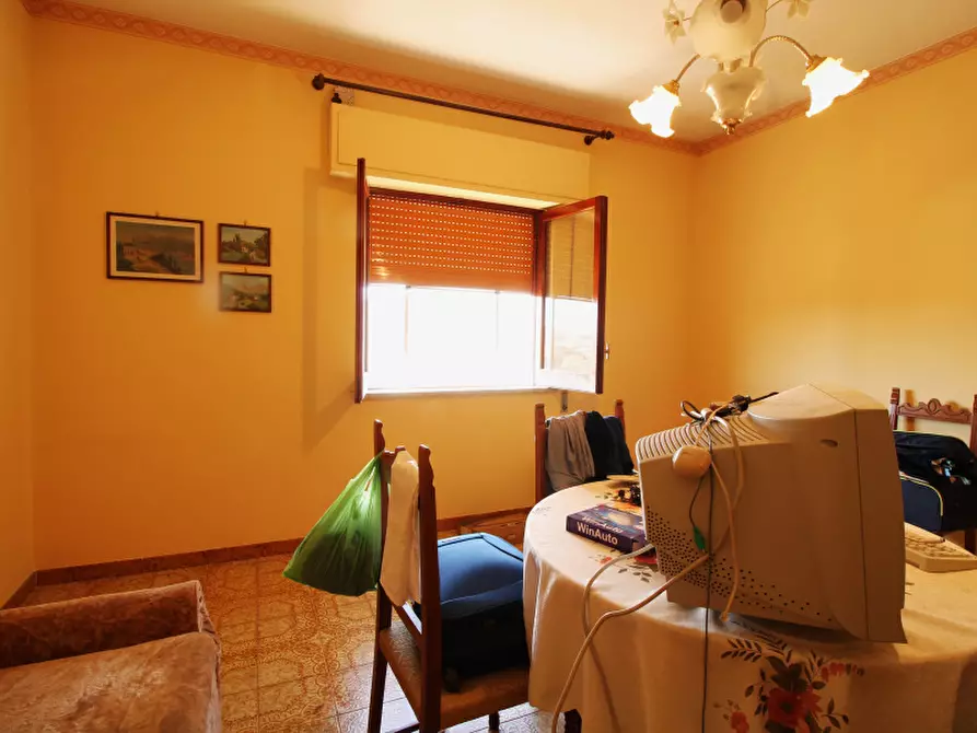 Immagine 16 di Appartamento in vendita  in Via Dante Alighieri a Bagheria