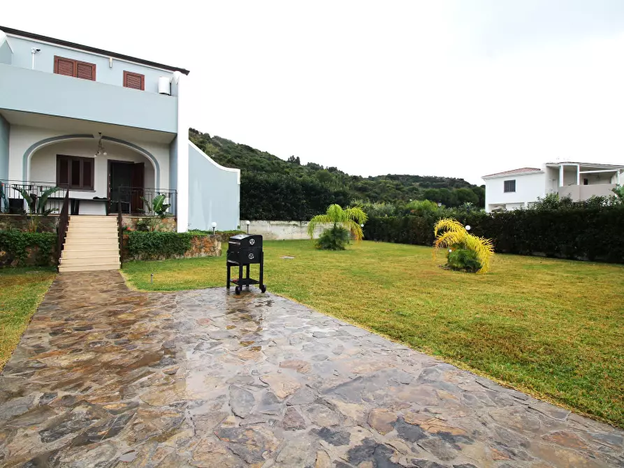 Immagine 1 di Villa in affitto  in Contrada Pistavecchia a Campofelice Di Roccella