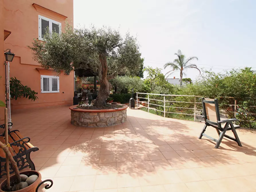 Immagine 22 di Villa in vendita  in Via Francesco Paolo Perez a Bagheria