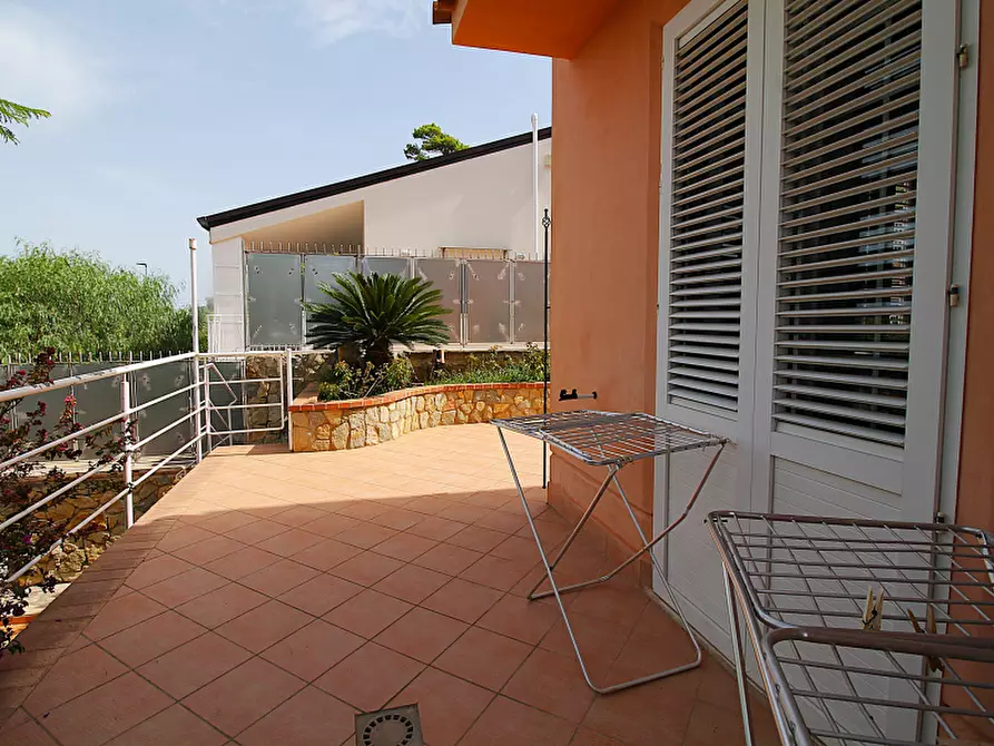 Immagine 25 di Villa in vendita  in Via Francesco Paolo Perez a Bagheria