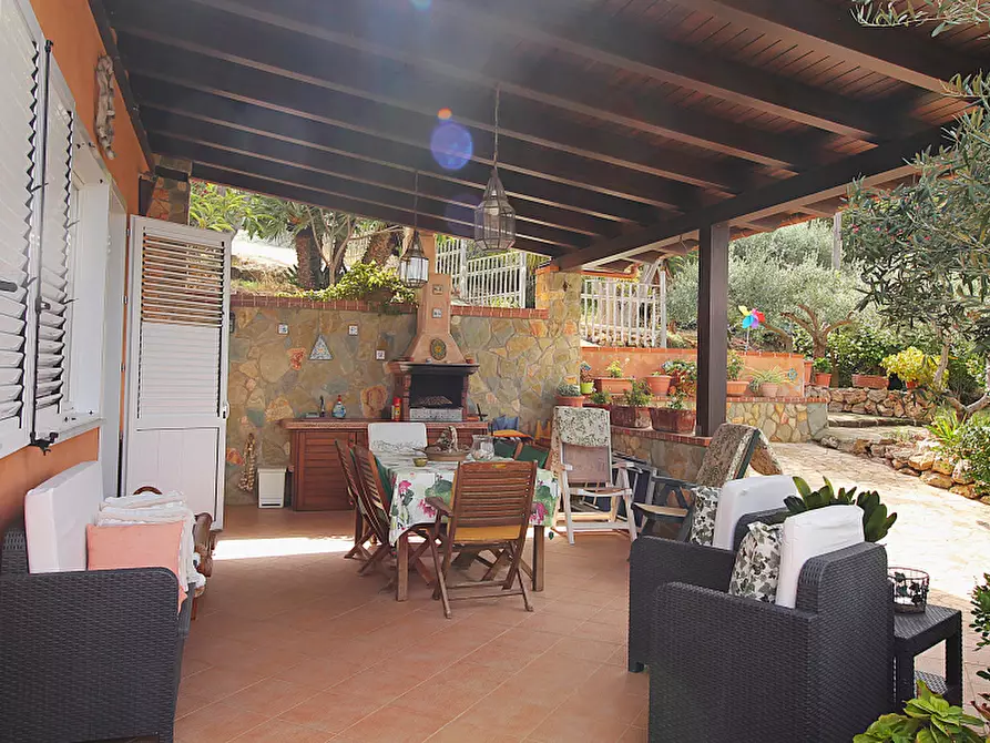 Immagine 29 di Villa in vendita  in Via Francesco Paolo Perez a Bagheria