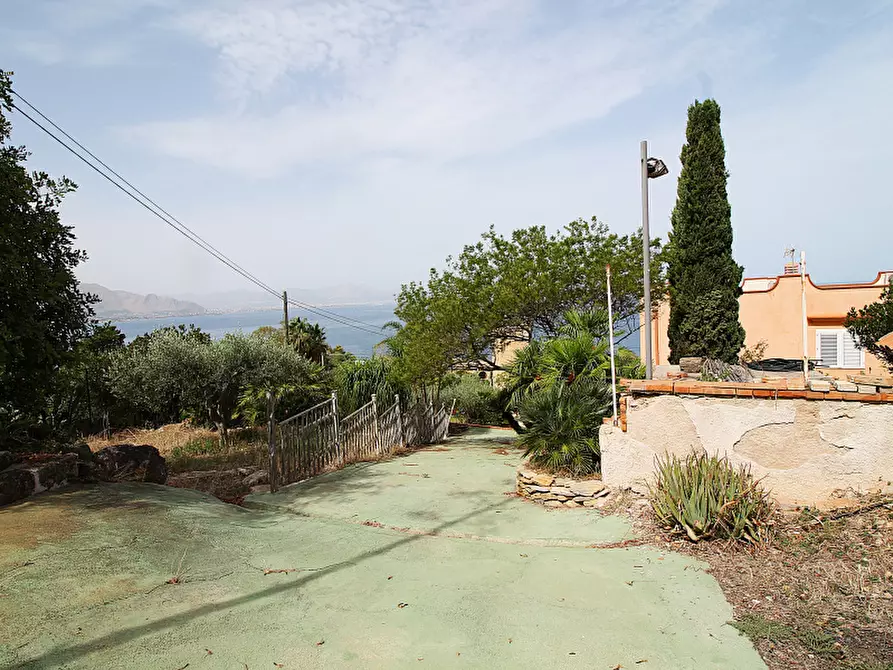 Immagine 36 di Villa in vendita  in Via Francesco Paolo Perez a Bagheria