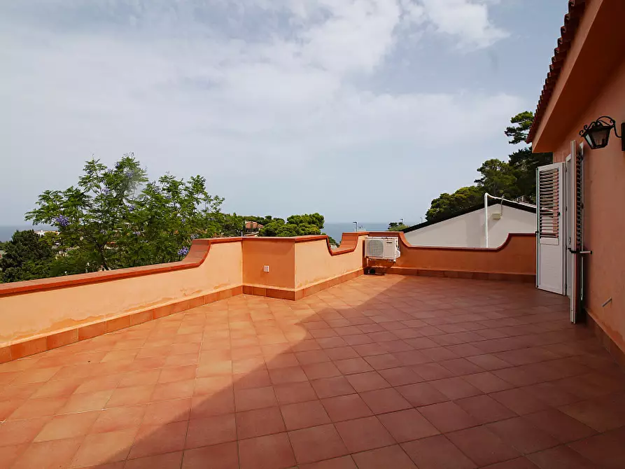 Immagine 39 di Villa in vendita  in Via Francesco Paolo Perez a Bagheria