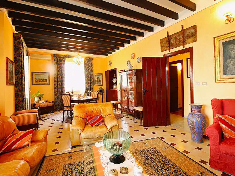 Immagine 20 di Villa in vendita  in Via Francesco Paolo Perez a Bagheria