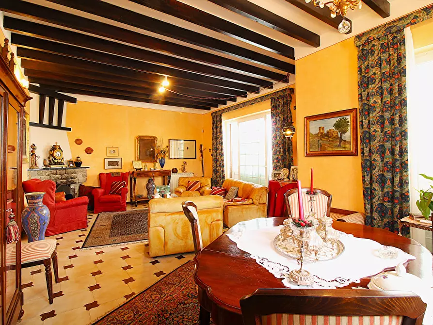 Immagine 19 di Villa in vendita  in Via Francesco Paolo Perez a Bagheria