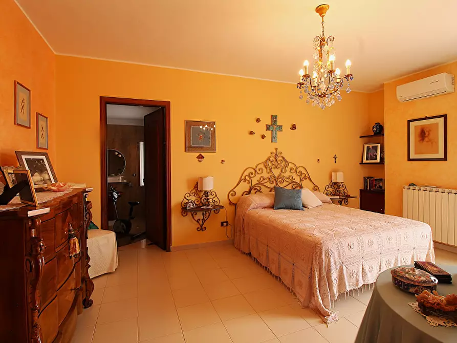 Immagine 14 di Villa in vendita  in Via Francesco Paolo Perez a Bagheria