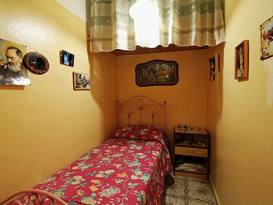 Immagine 13 di Appartamento in vendita  in Via Peppino Rossi a Bagheria