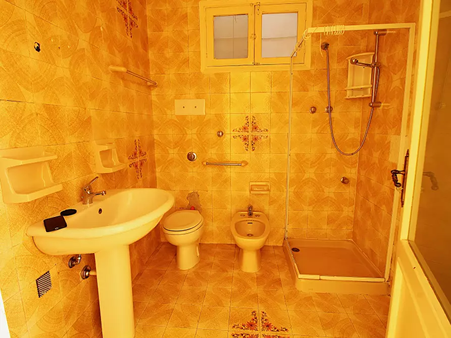 Immagine 11 di Appartamento in vendita  in Via Luigi Pirandello a Bagheria