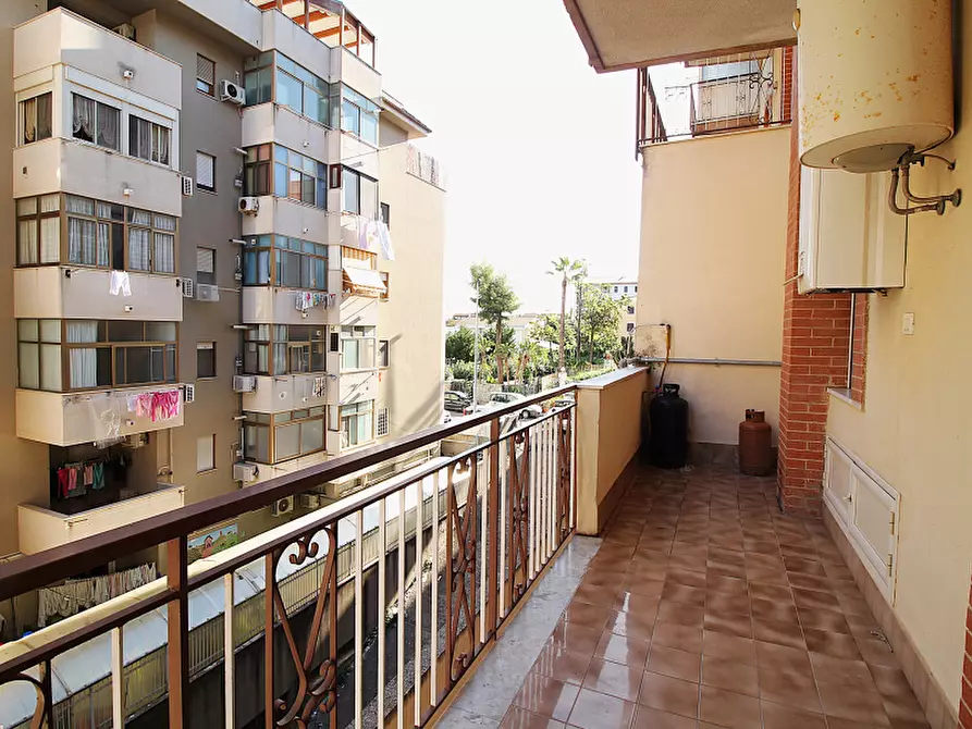 Immagine 25 di Appartamento in vendita  in Via Marco Tullio Cicerone a Bagheria