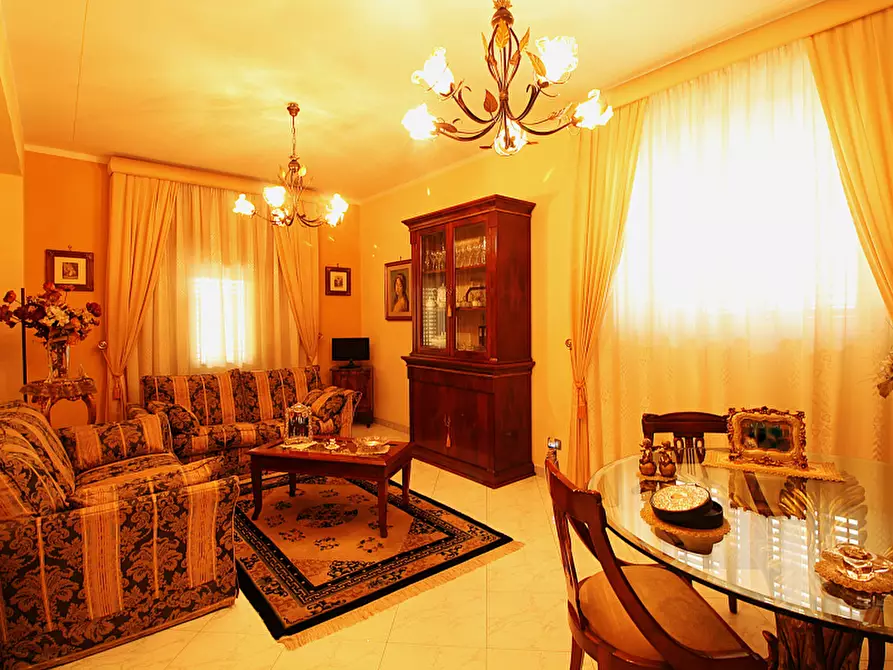 Immagine 10 di Appartamento in vendita  in Via Angiò a Bagheria