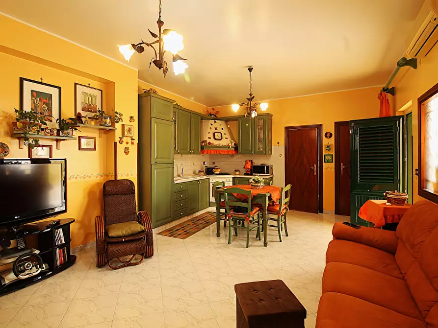 Immagine 4 di Appartamento in vendita  in Via Angiò a Bagheria