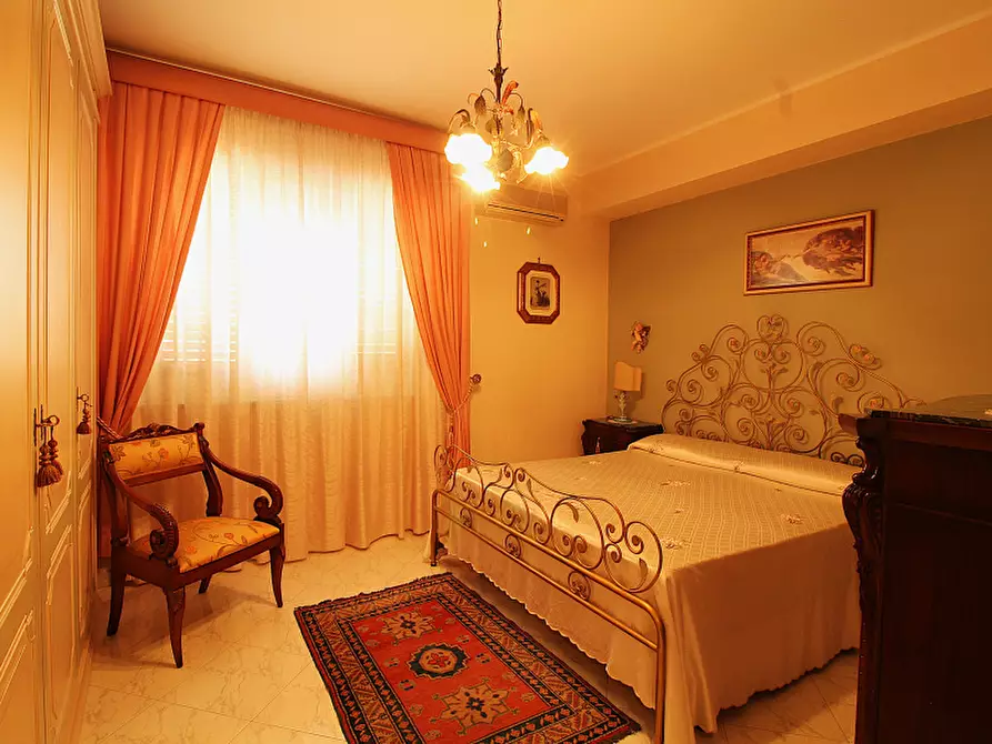 Immagine 16 di Appartamento in vendita  in Via Angiò a Bagheria