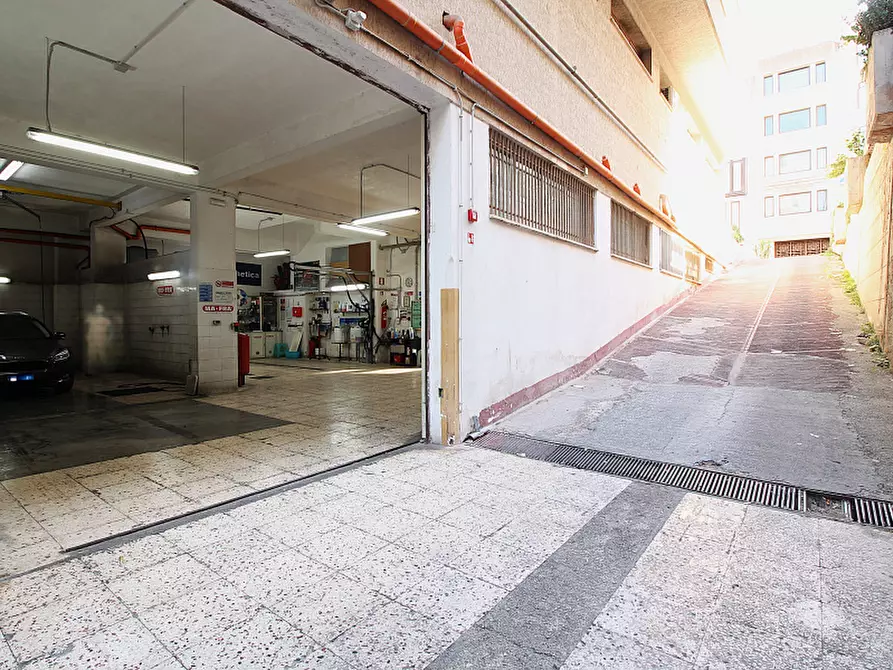 Immagine 3 di Negozio in vendita  in Via La Masa a Bagheria