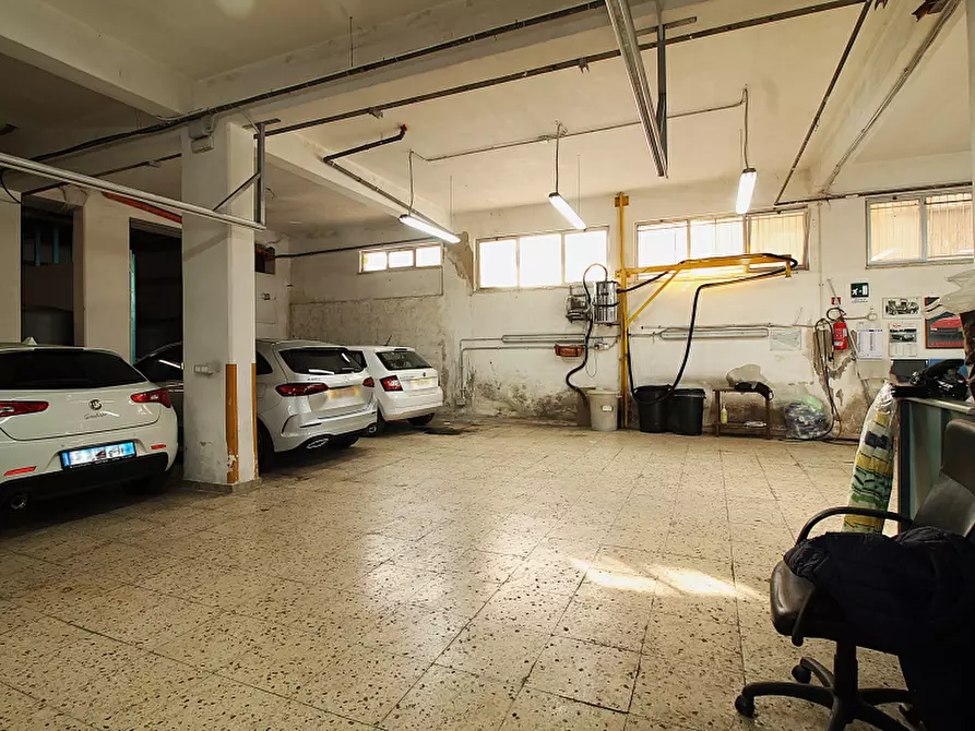 Immagine 14 di Negozio in vendita  in Via La Masa a Bagheria