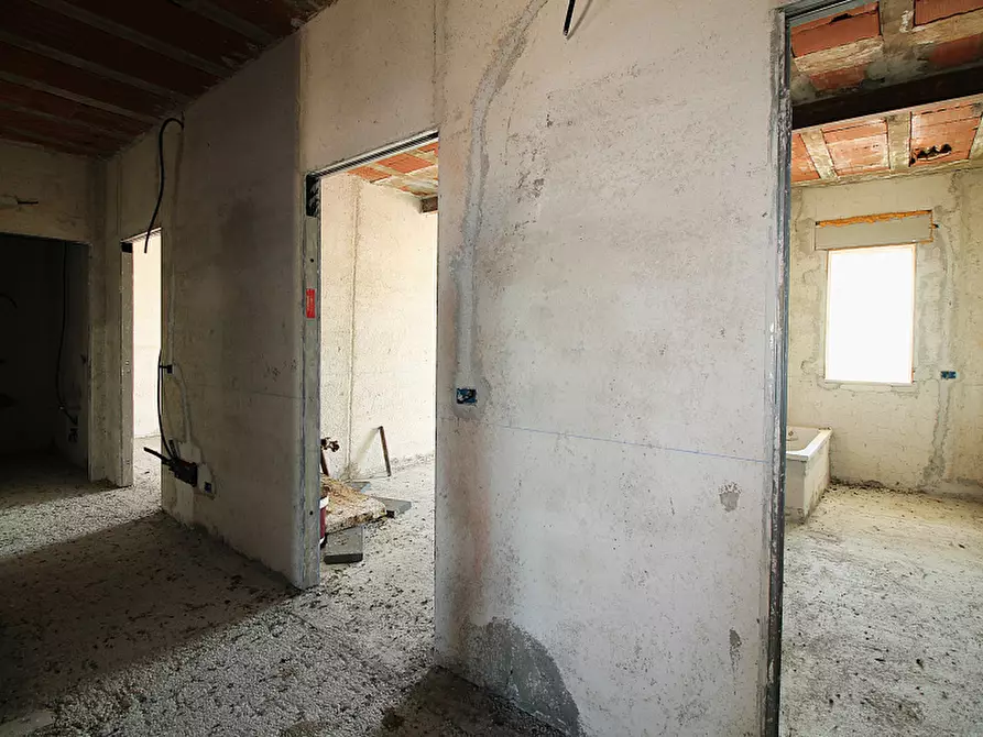 Immagine 10 di Appartamento in vendita  in Via Donato Bramante a Bagheria