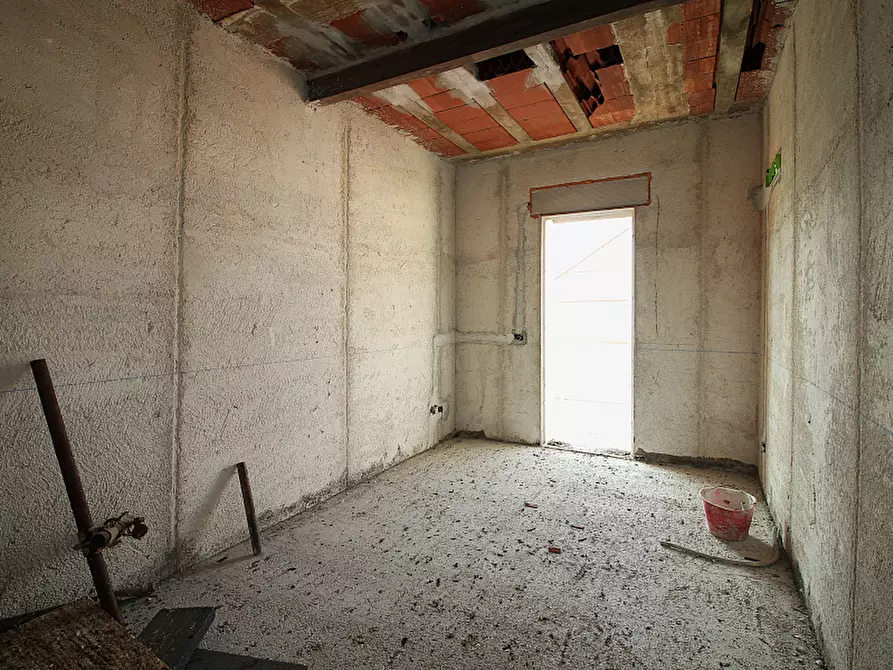 Immagine 14 di Appartamento in vendita  in Via Donato Bramante a Bagheria