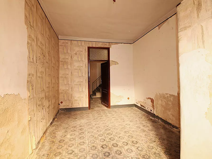 Immagine 2 di Palazzo in vendita  in Via Alessandria a Bagheria