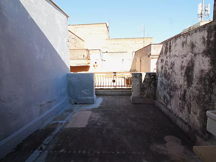 Immagine 13 di Palazzo in vendita  in Via Alessandria a Bagheria