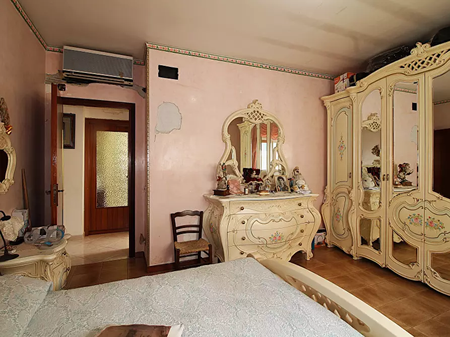 Immagine 14 di Appartamento in vendita  in Via Botta a Bagheria