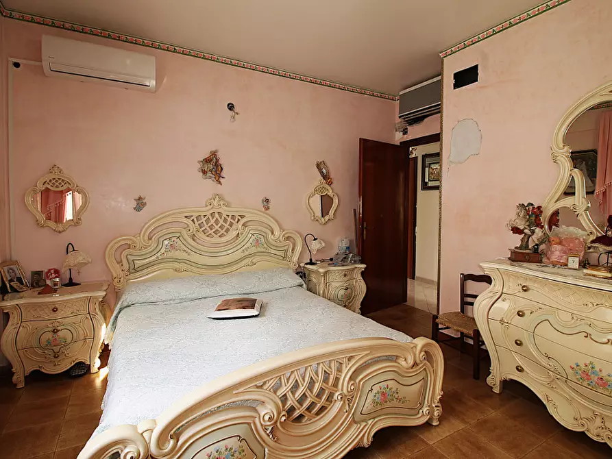 Immagine 15 di Appartamento in vendita  in Via Botta a Bagheria