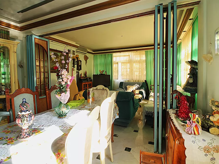 Immagine 5 di Appartamento in vendita  in Via Botta a Bagheria