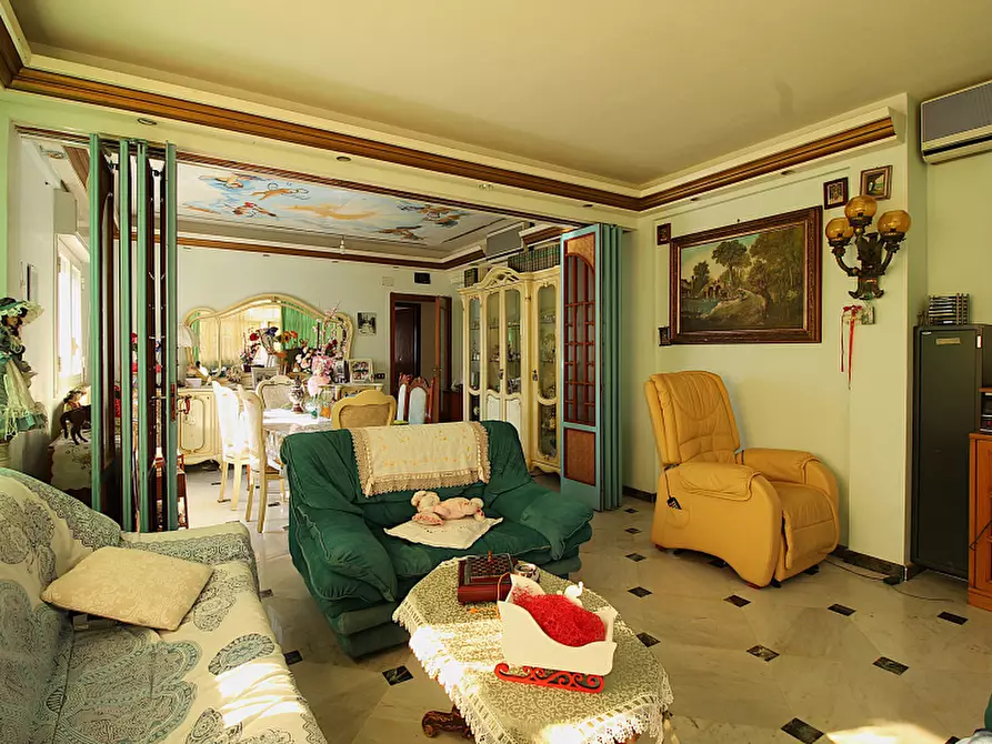 Immagine 3 di Appartamento in vendita  in Via Botta a Bagheria