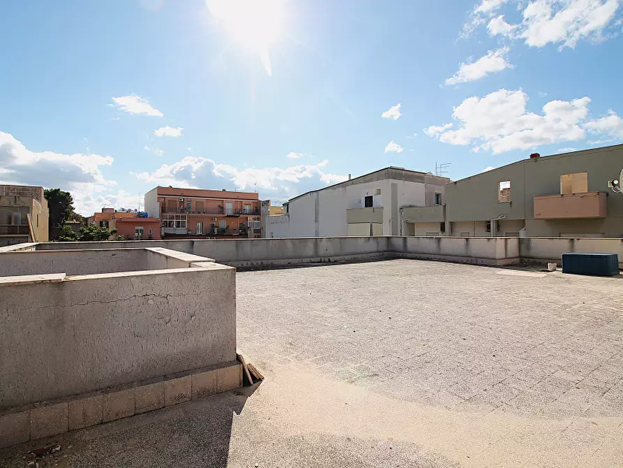 Immagine 1 di Appartamento in vendita  in Via Botta a Bagheria