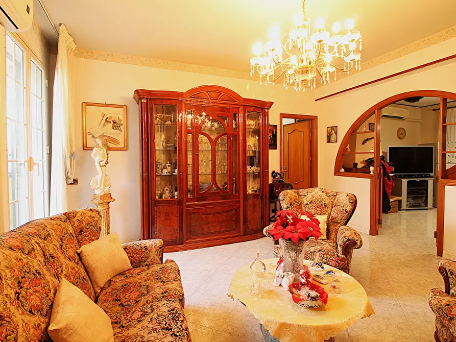 Immagine 3 di Appartamento in vendita  in Via Ferdinando Magellano a Bagheria