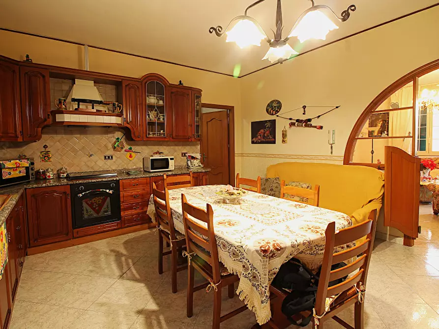 Immagine 4 di Appartamento in vendita  in Via Ferdinando Magellano a Bagheria