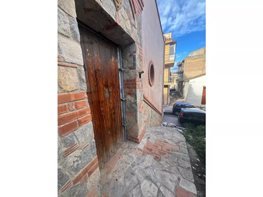 Immagine 6 di Palazzo in vendita  in Vicolo Torre a Bagheria