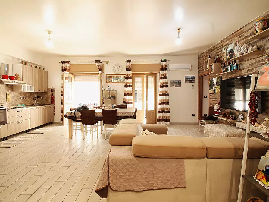 Immagine 2 di Appartamento in vendita  in Via Pietro Nenni a Bagheria