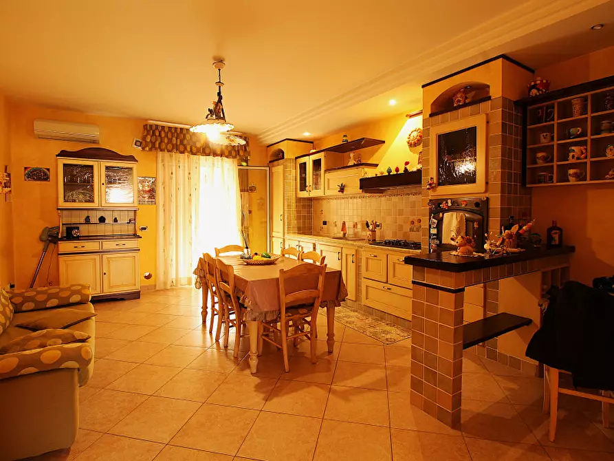 Immagine 4 di Appartamento in vendita  in Via Sacerdote Napoleone a Ficarazzi